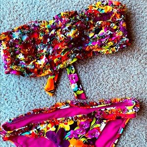 Adorable Flower Ruffles Bikini Set 🌺